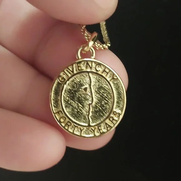 Givenchy Vintage Collection Gold Pendant Necklace Collector Edition - Picture 3 of 4